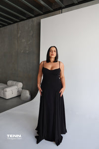 Paloma Formal Dress by Arcina Ori Hire in Black – Sweetheart Neckline, Fitted Bodice, and Flowing Skirt.