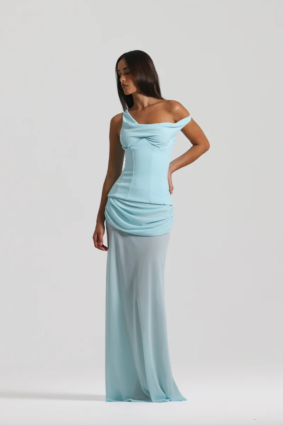Natalie Rolt Cadence gown Hire