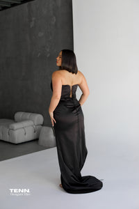 Lia stublla black gown