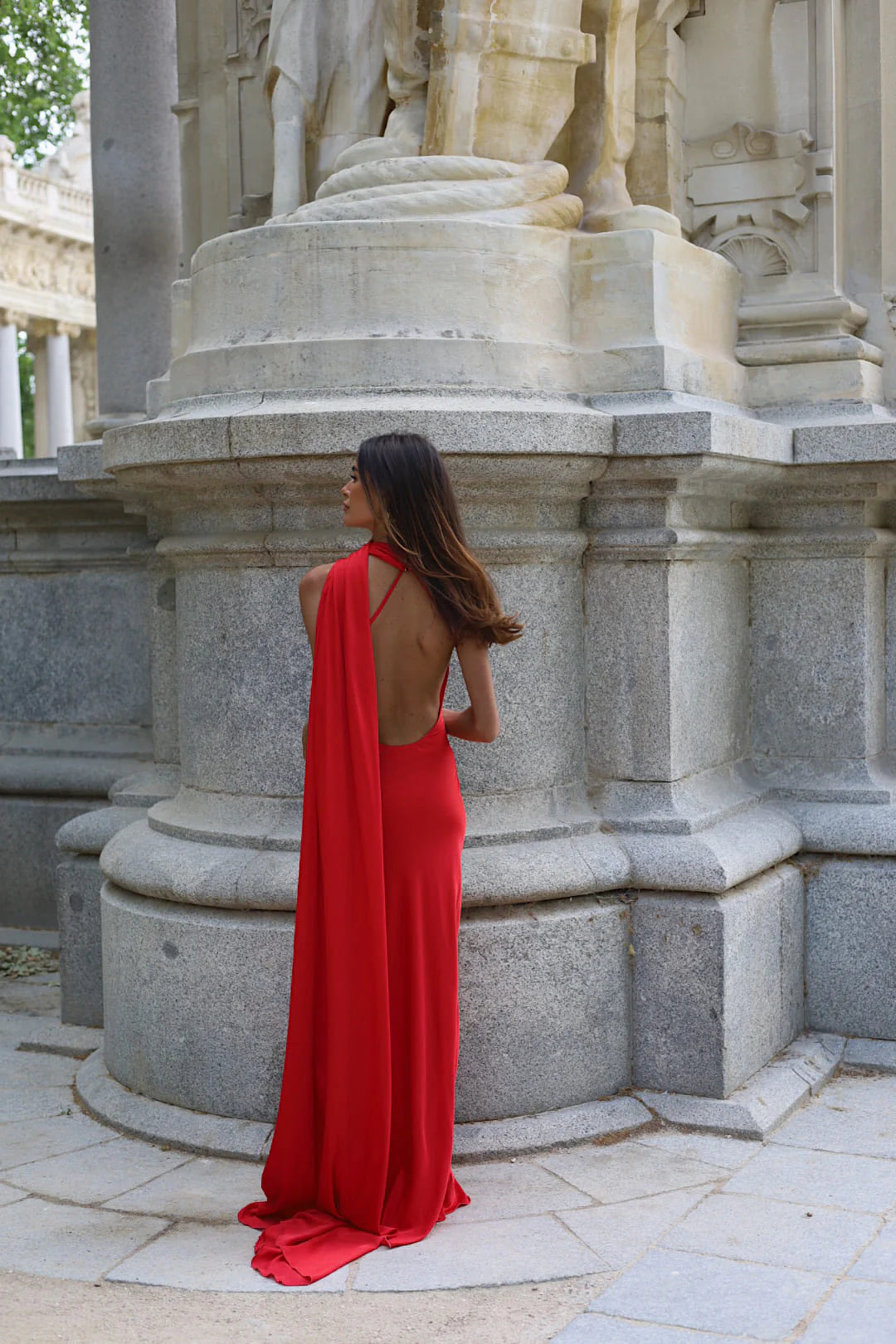 Kaoa Cape Gown hire