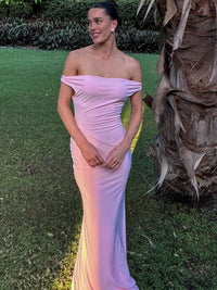 EX HIRE: Bettina Gown