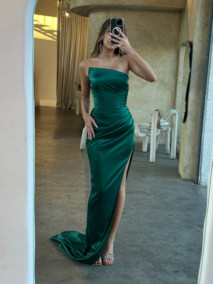 EX HIRE - Fiora Gown