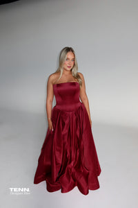Lia Stublla x TENN Elodie Sculptural Gown TENN Designer Hire
