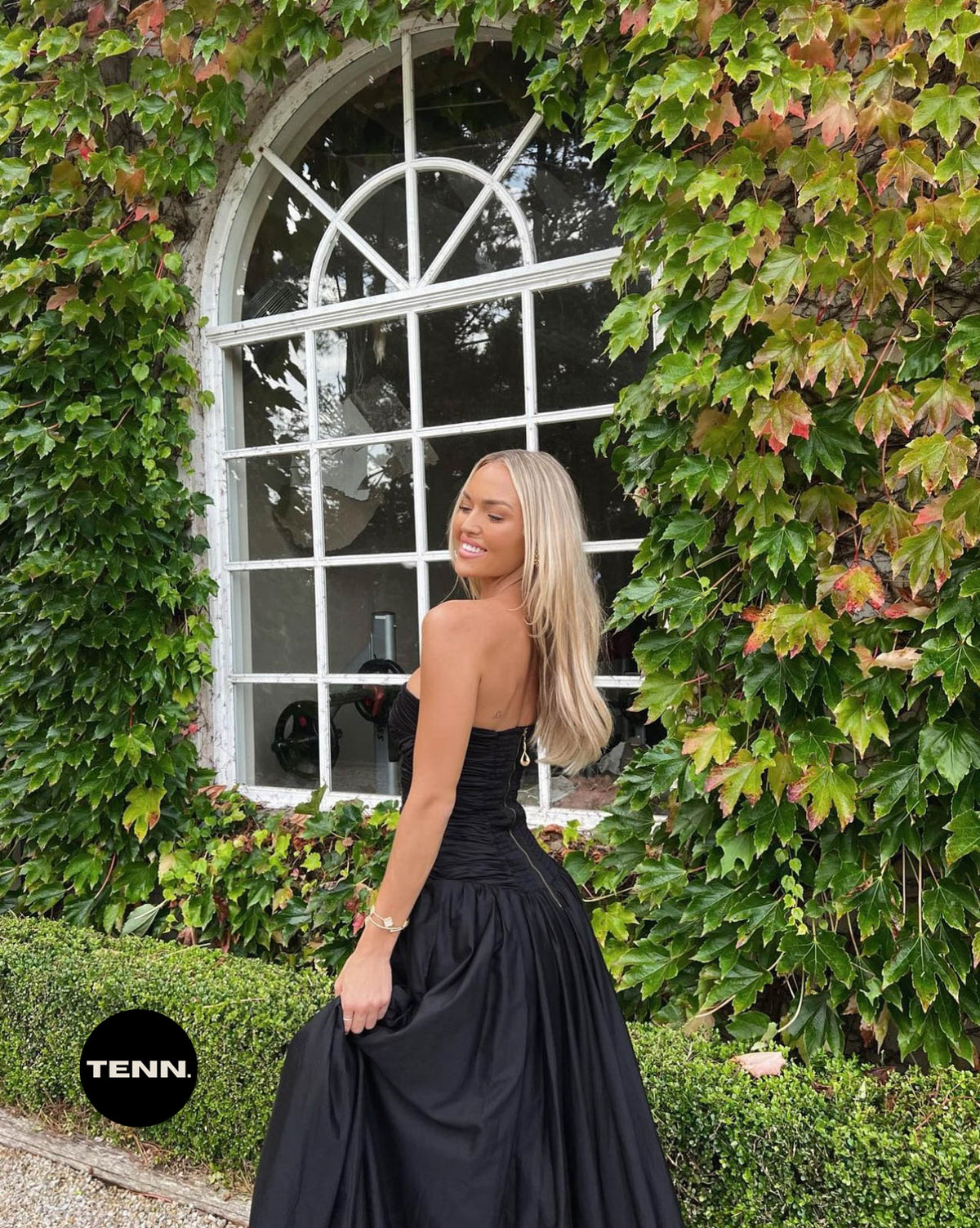 Violette Bubble hem Maxi Dress - Black TENN. Violette Bubble hem Maxi Dress - Black TENN.