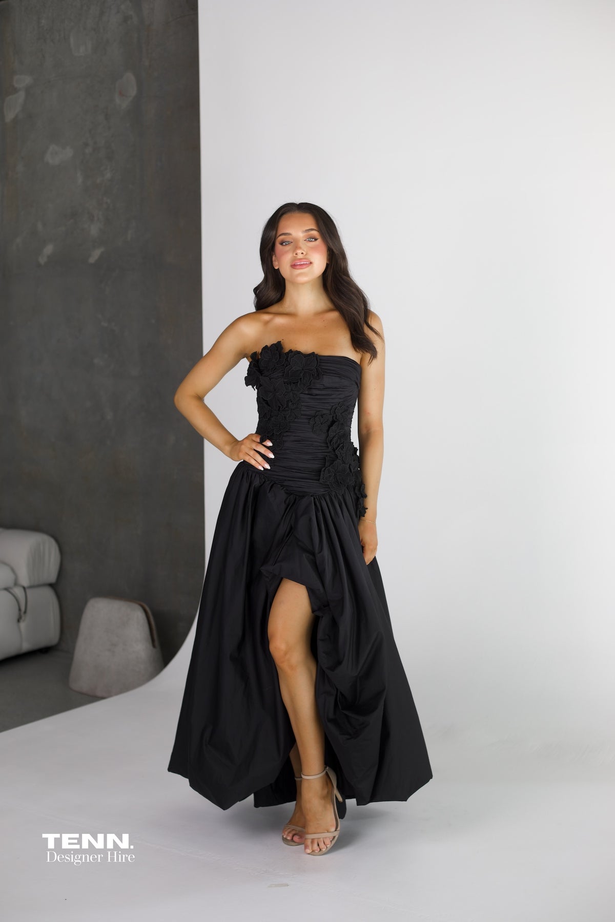Splendour Gown Black – - Main Image