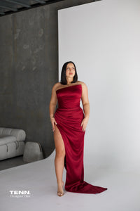 Amelie Gown - Wine