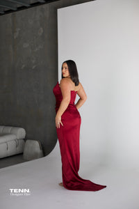 Amelie Gown - Wine