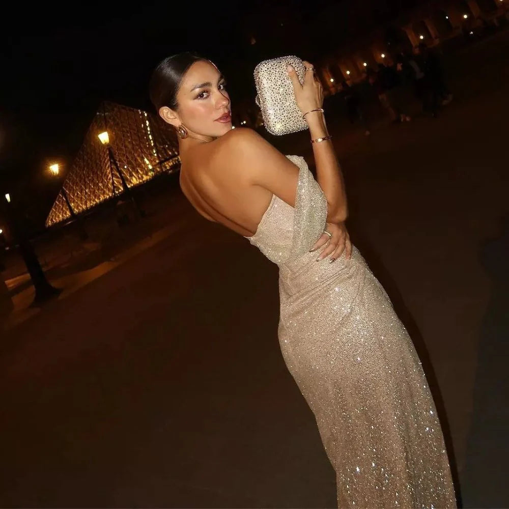 what color clutch with champagne dress How to Match Your Crystal Rhinestone Evening Clutch with Dresses for a Bella-Tiara